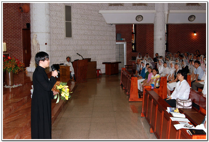 b_10_copy2.jpg